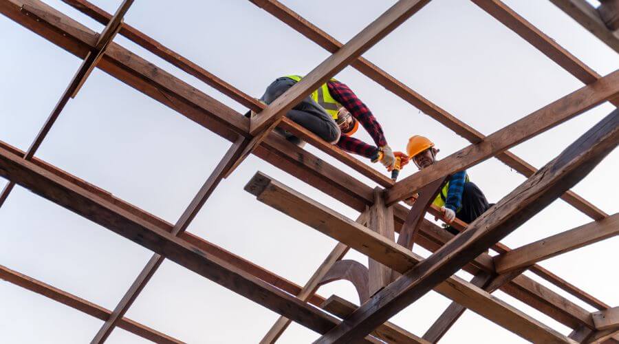 Expert new roof installation services in Milwaukee, WI